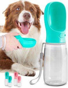 Botella de Agua para Perros MalsiPree con diseño portátil y bebedero integrado, ideal para paseos y viajes.